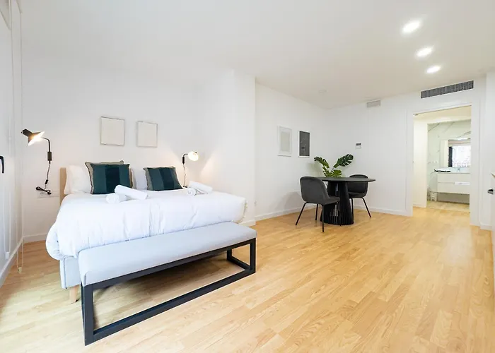 Stay U-Nique Apartments Albeniz Bcn